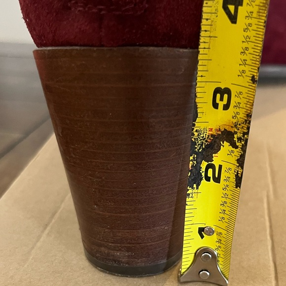Clarks Burgundy Suede Ankle Boots – Size 8.5 - Picture 7 of 7